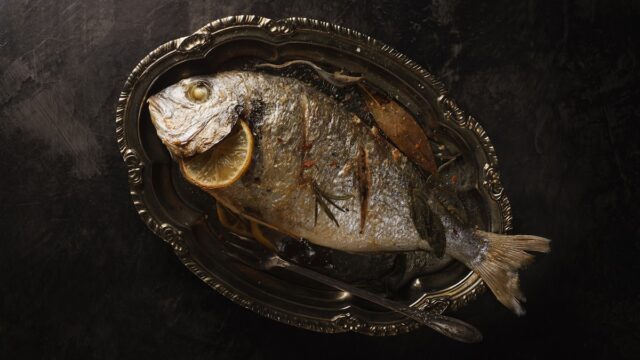 Gebratene Forelle in Zitronenbutter mit Kapern und grünen Bohnen – Rezept für Diabetiker